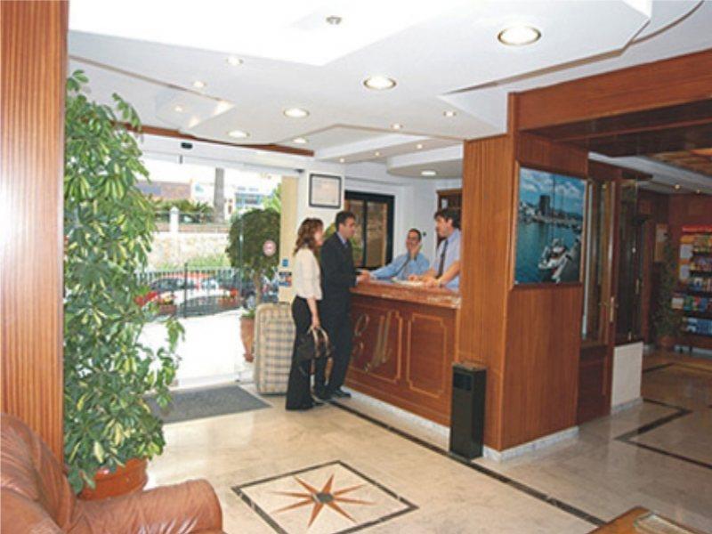 Apartamentos Mediterraneo マルベーリャ エクステリア 写真